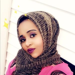 Meet your Posher, Jamila